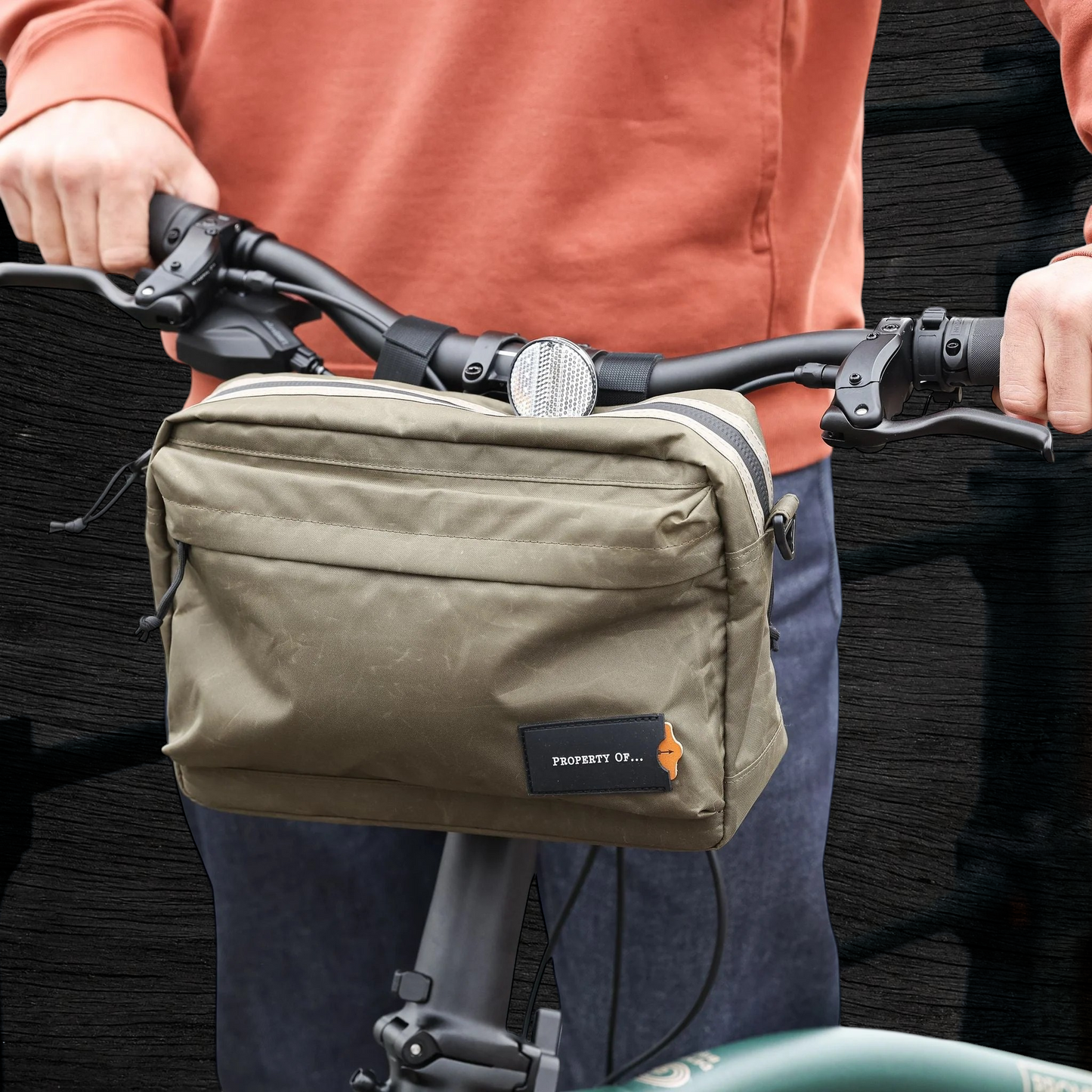 dark olive-khaki